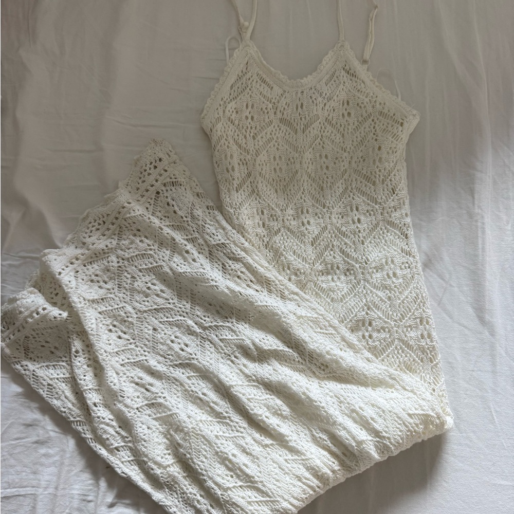 White maxi dress